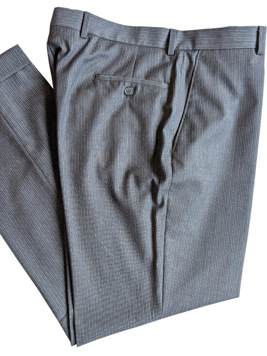 Jos A Bank Slim Fit Suit Gray Pinstripe 100% Wool | 40L Jacket & 34L Pant - Picture 8 of 10